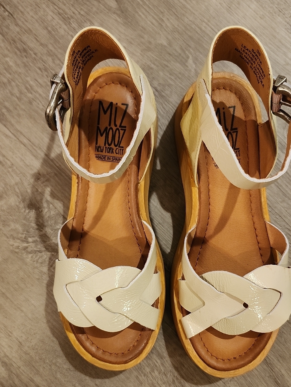 Miz Mooz Cream Woven Leather Ankle-Strap Sandals Made In Spain Euro 39